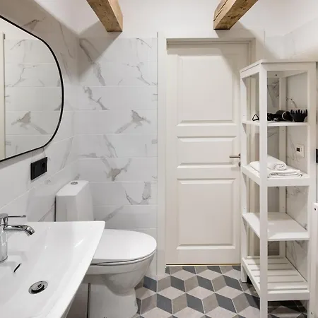 Merkela Loft Beside Vermanes Park Riga