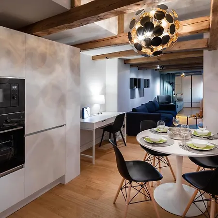 Apartmán Merkela Loft Beside Vermanes Park Riga