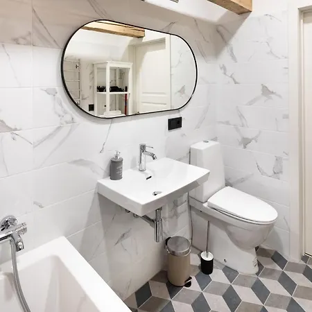 Merkela Loft Beside Vermanes Park *